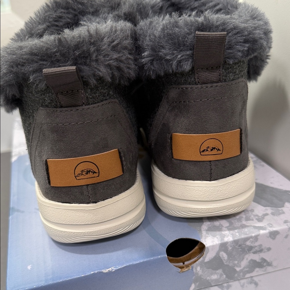 Makalu California brand women's faux fur-lined ankle boots size 7 - Picture 5 of 8